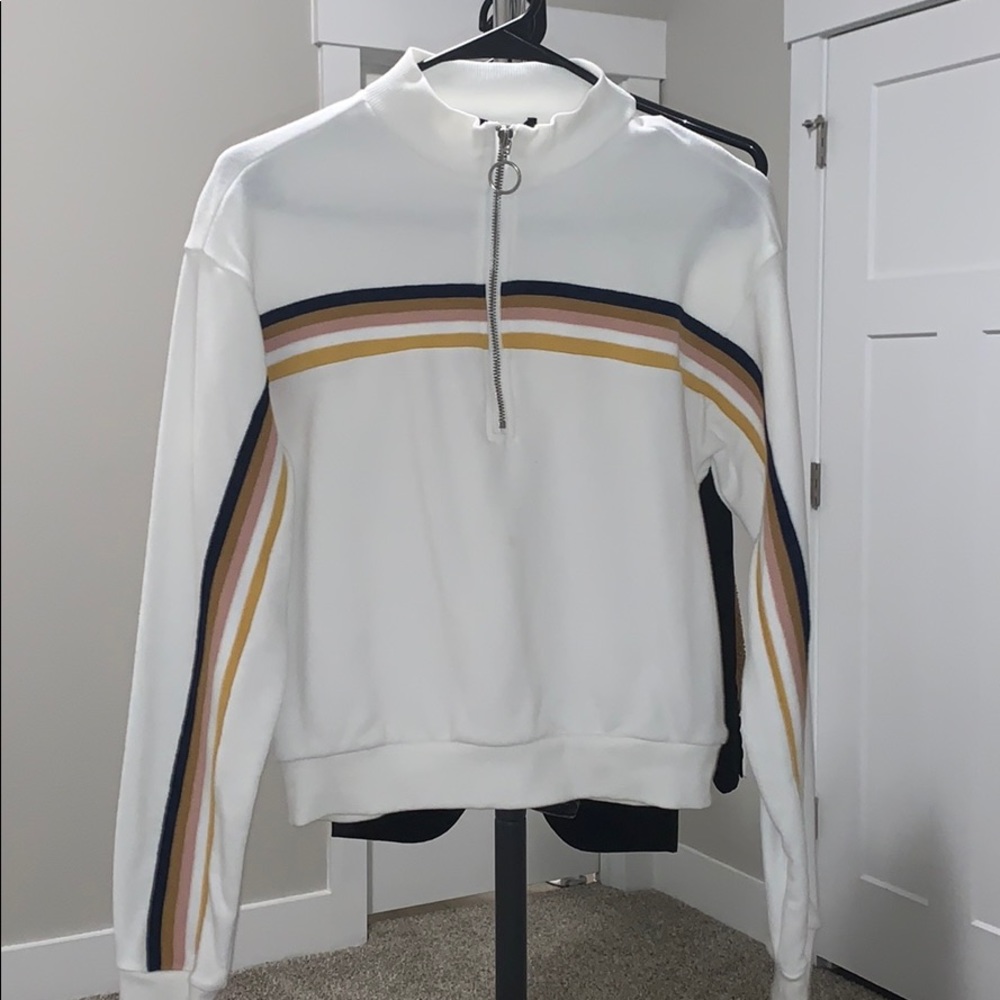 white zip up sweatshirt